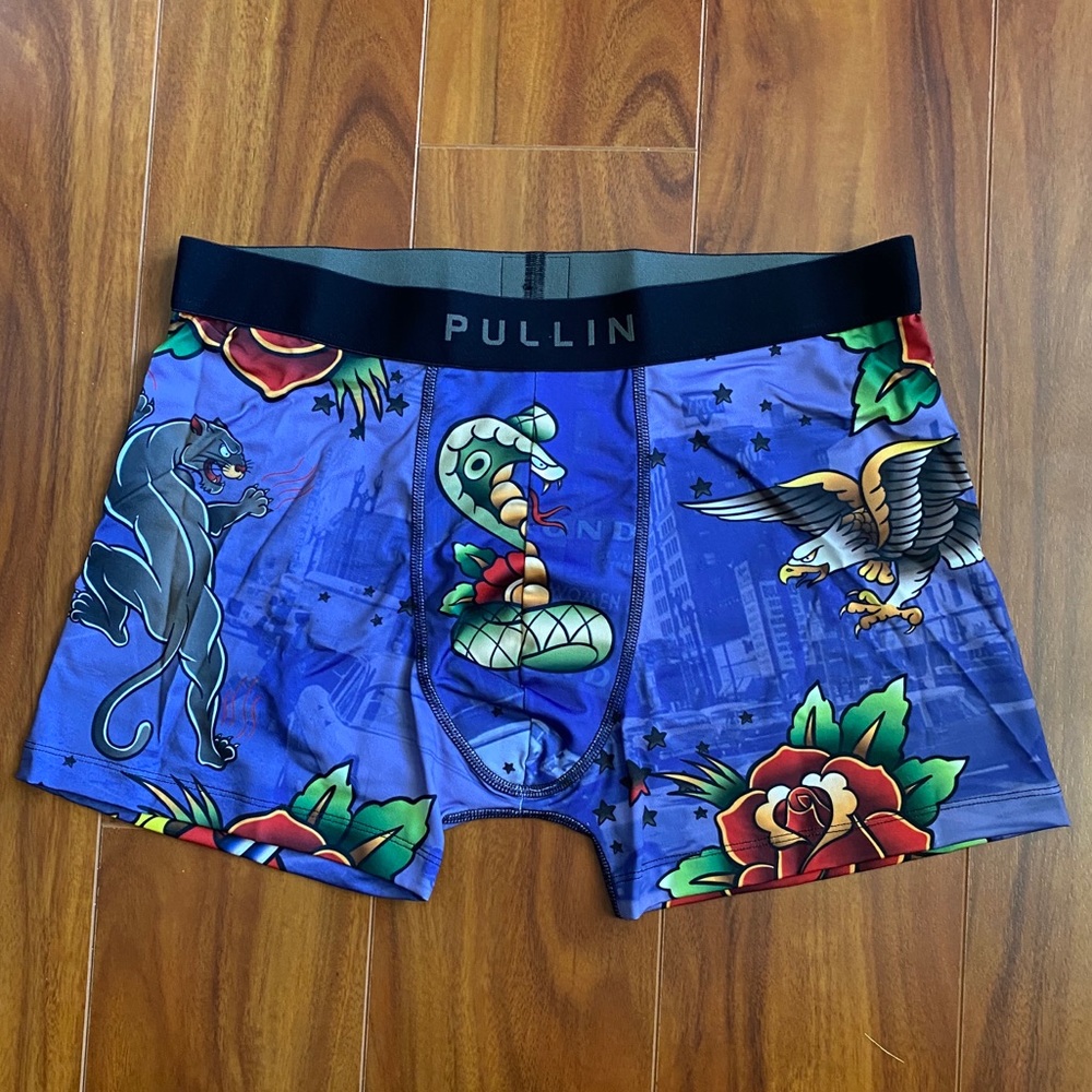 PULLIN UNDERWEAR-ED
